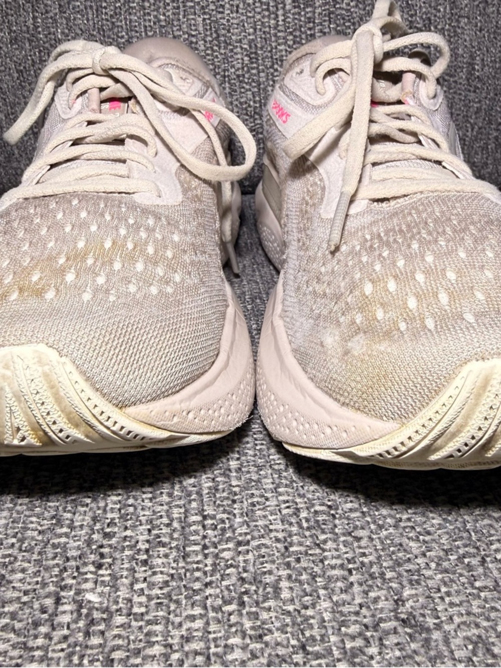 BROOKS  Women’s Adrenaline GTS 24 Running Shoes Chateau Grey Coconut Pink Size 9 - Picture 4 of 14
